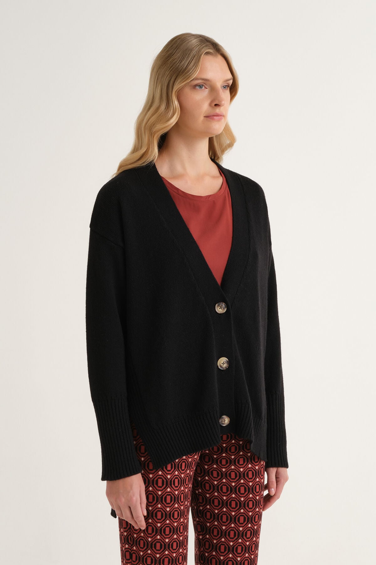 Maliparmi CARDIGAN CASHMERE MERINOS Nero JN371674315 Maliparmi CARDIGAN CASHMERE MERINOS Nero JN371674315