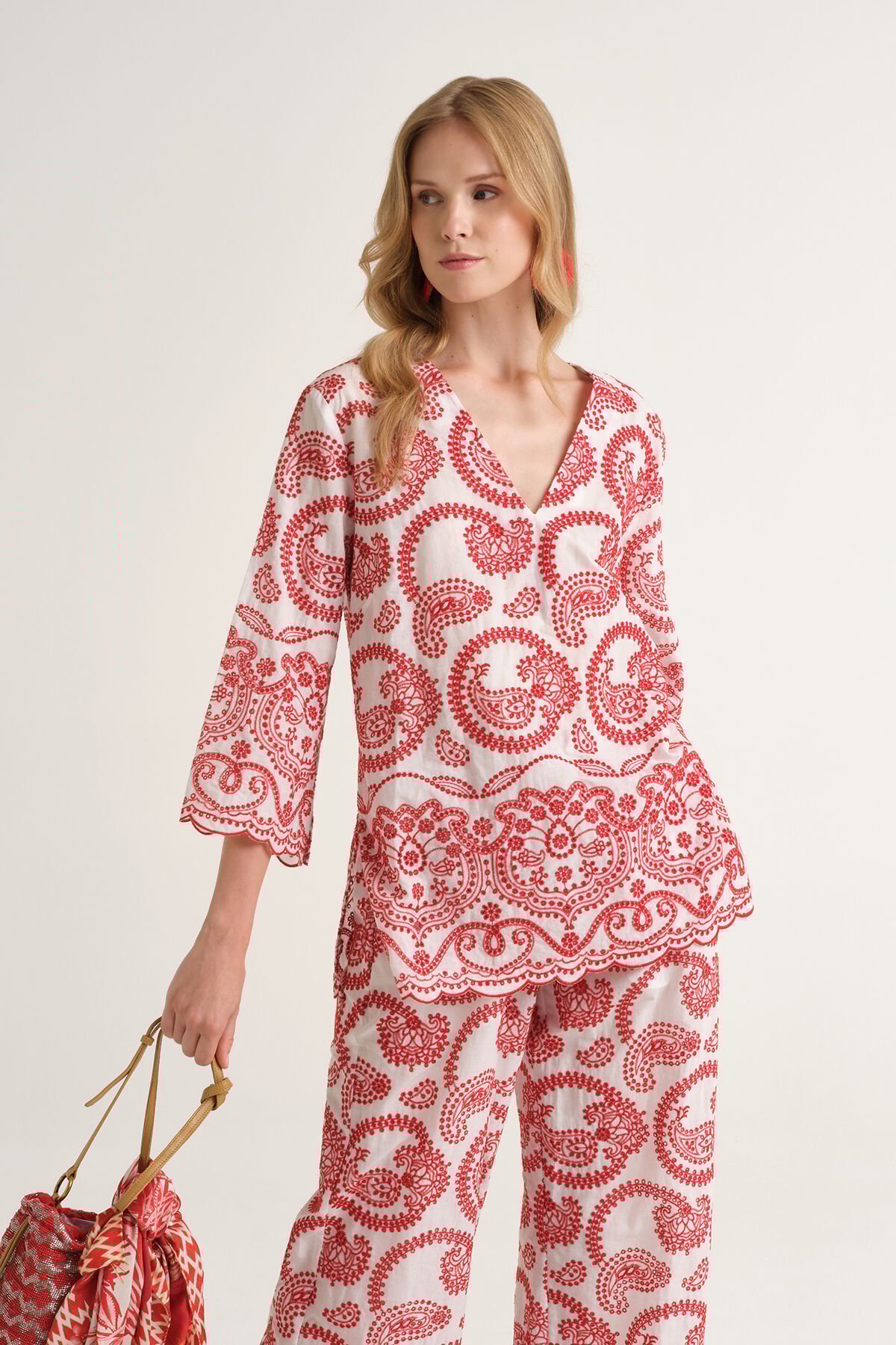 Malìparmi BRODERIE ANGLAISE SHIRT Red JM558115218