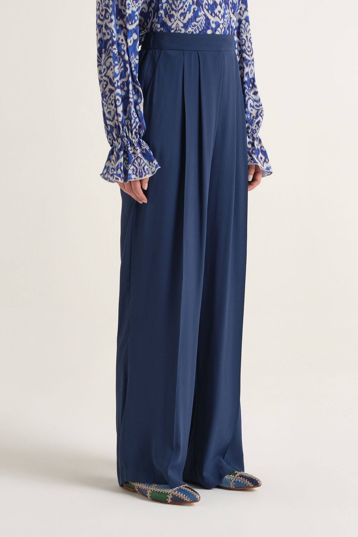 Malìparmi FLUID CREPE HOSE Marineblau JH806250672