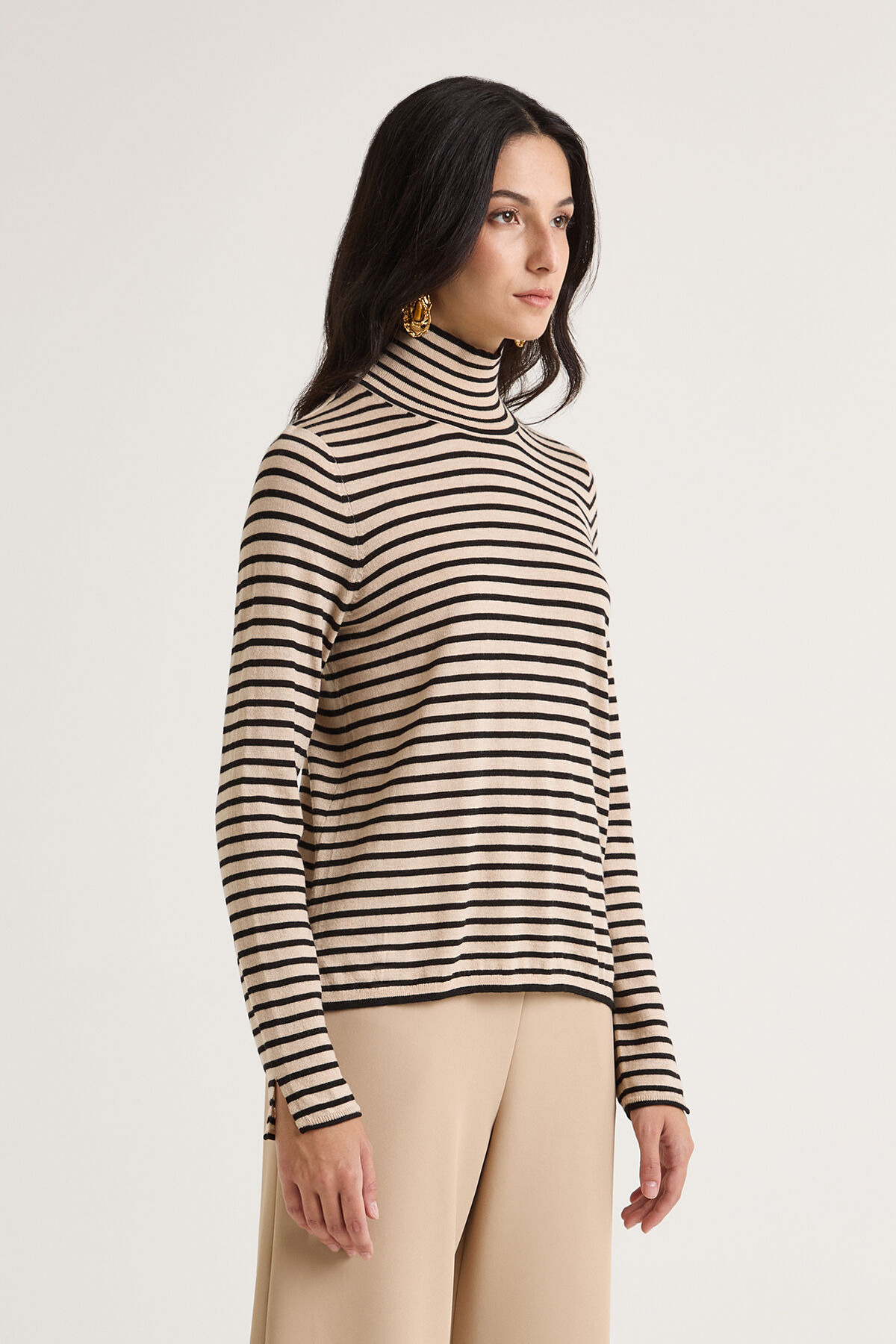 Maliparmi SOFT TOUCH KNITWEAR Black JQ504570538