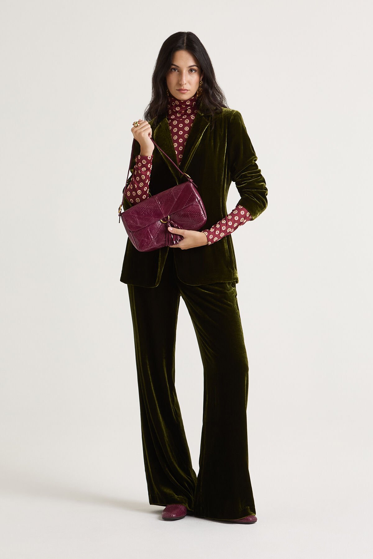 Maliparmi FLUID VELVET TROUSERS Military Green JH803561026 Maliparmi FLUID VELVET TROUSERS Military Green JH803561026