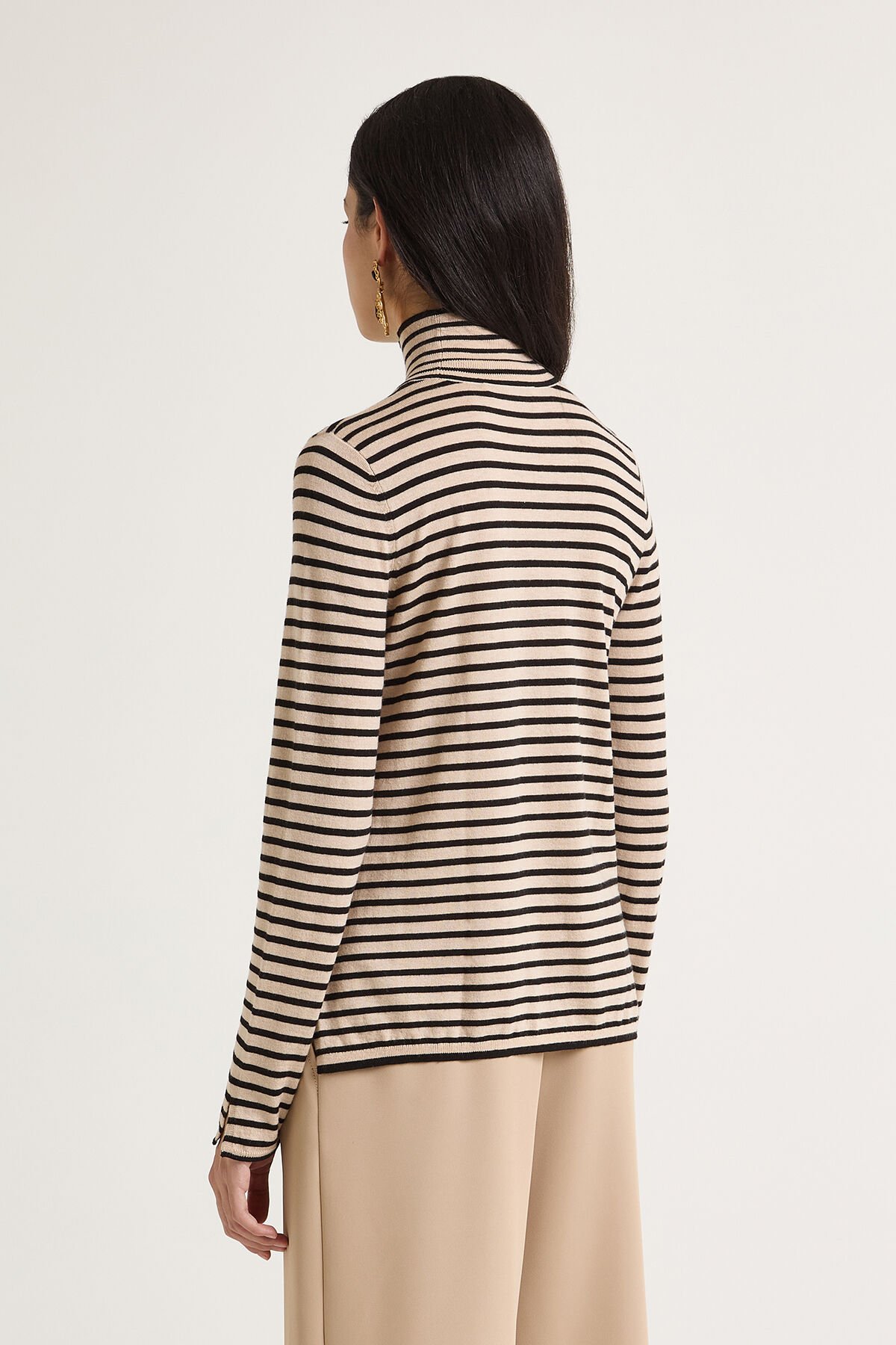 Maliparmi SOFT TOUCH KNITWEAR Black JQ504570538